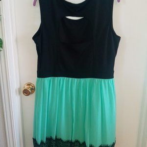 EnFocus  Woman's 18W Dress Mint Green and Black